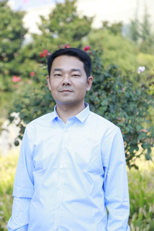 365bet体育在线娱乐场_365bet手机版_mobile123365sb第十二中学——单孝德老师