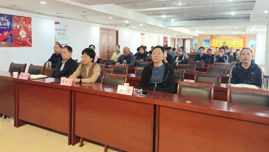 市人社局组织党员干部集中收听收看党的二十大开幕会盛况